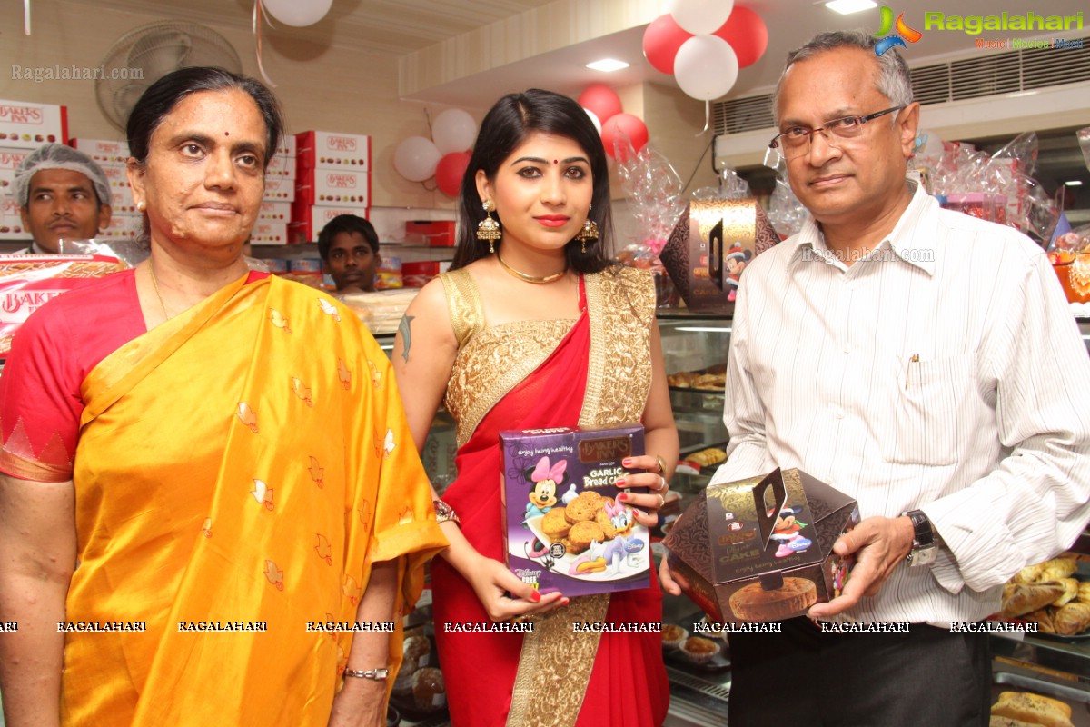 Madhulagna Das launches Bakers Inn at Himayatnagar, Hyderabad