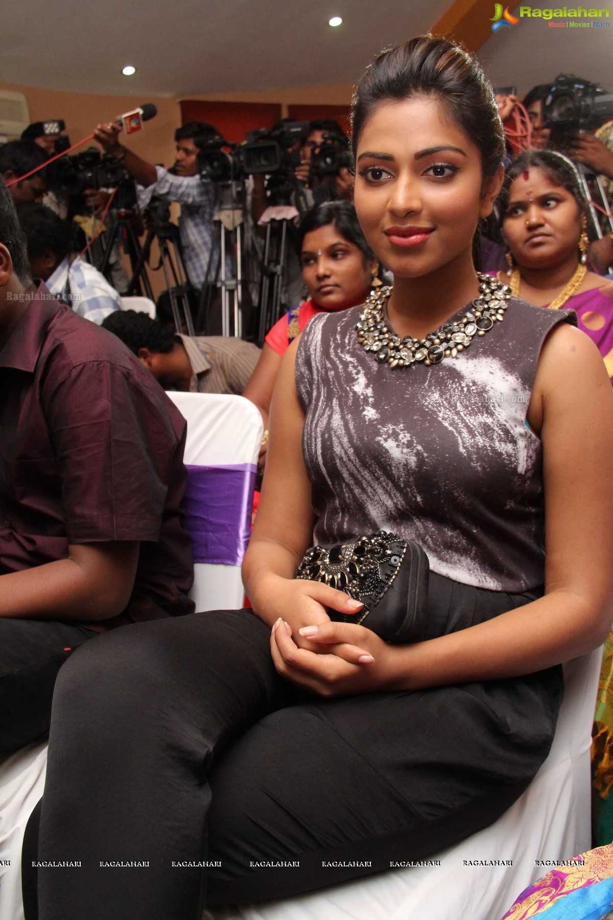 Amala Paul inaugurates Benze Vaccations Club, Hyderabad