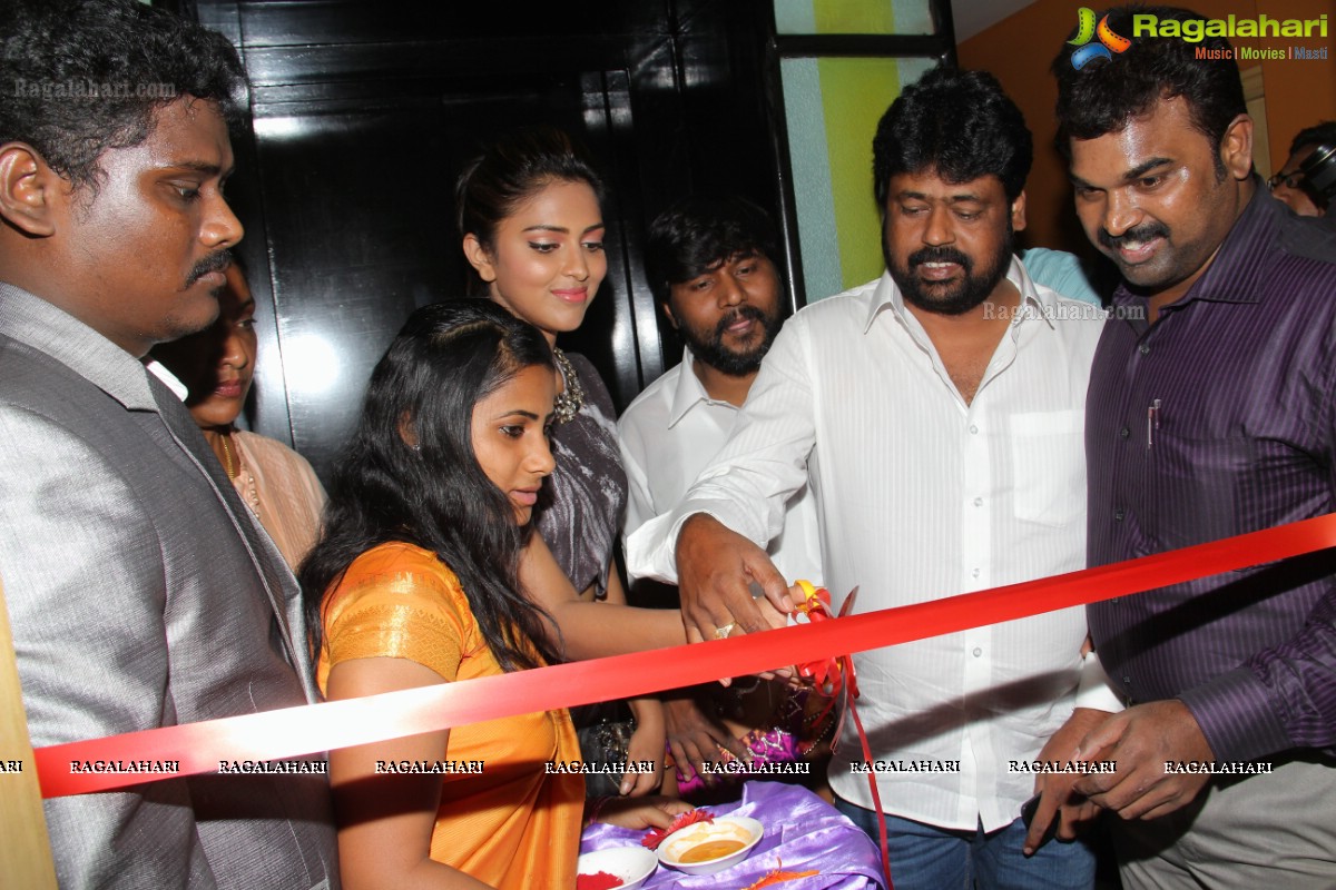 Amala Paul inaugurates Benze Vaccations Club, Hyderabad