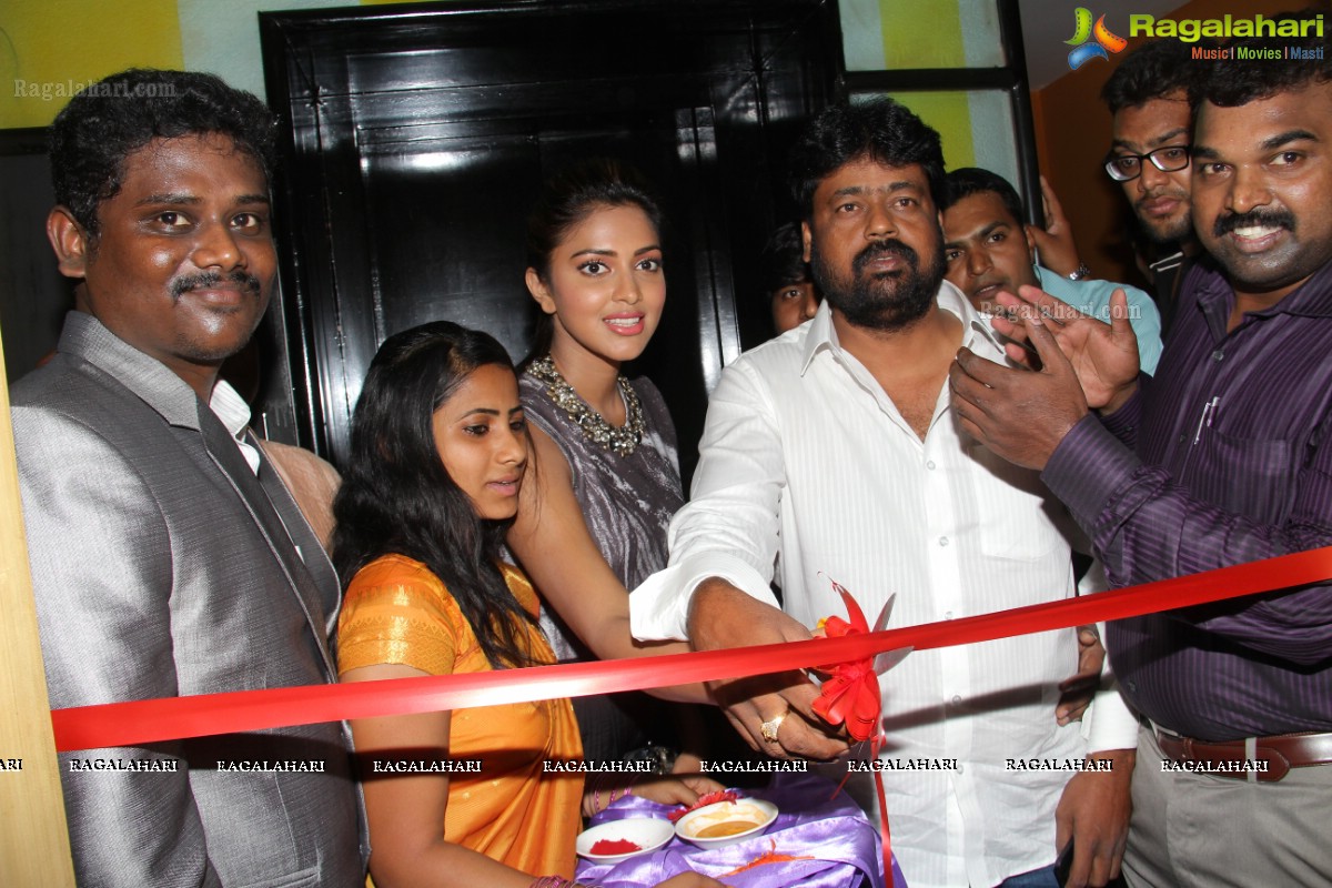 Amala Paul inaugurates Benze Vaccations Club, Hyderabad