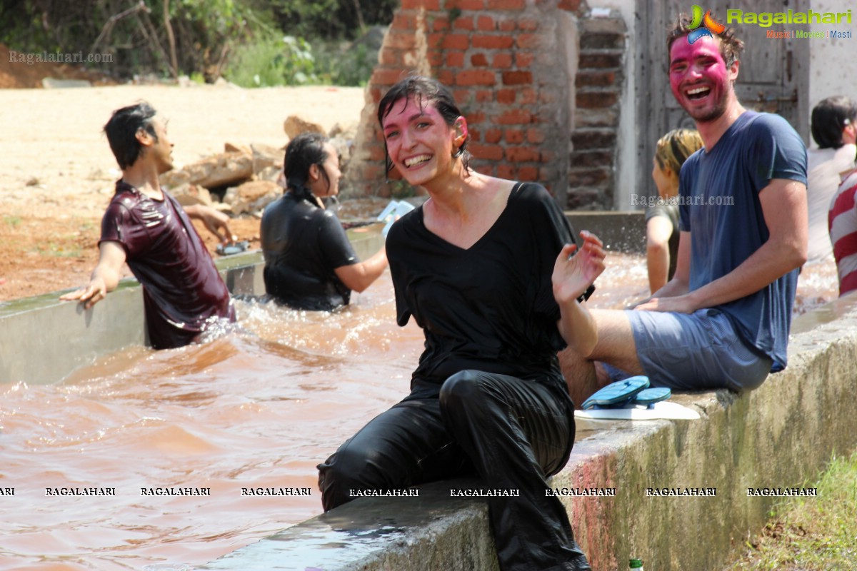 Holi Celebrations 2014 at Bhoot Bungalow, Hyderabad