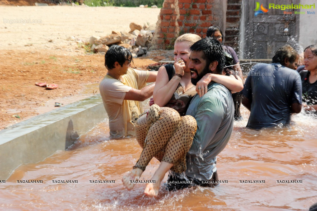 Holi Celebrations 2014 at Bhoot Bungalow, Hyderabad