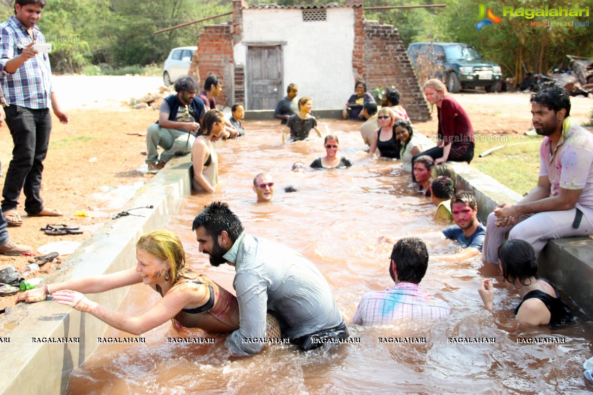 Holi Celebrations 2014 at Bhoot Bungalow, Hyderabad