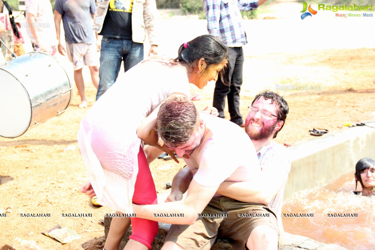 Holi Celebrations 2014 at Bhoot Bungalow, Hyderabad