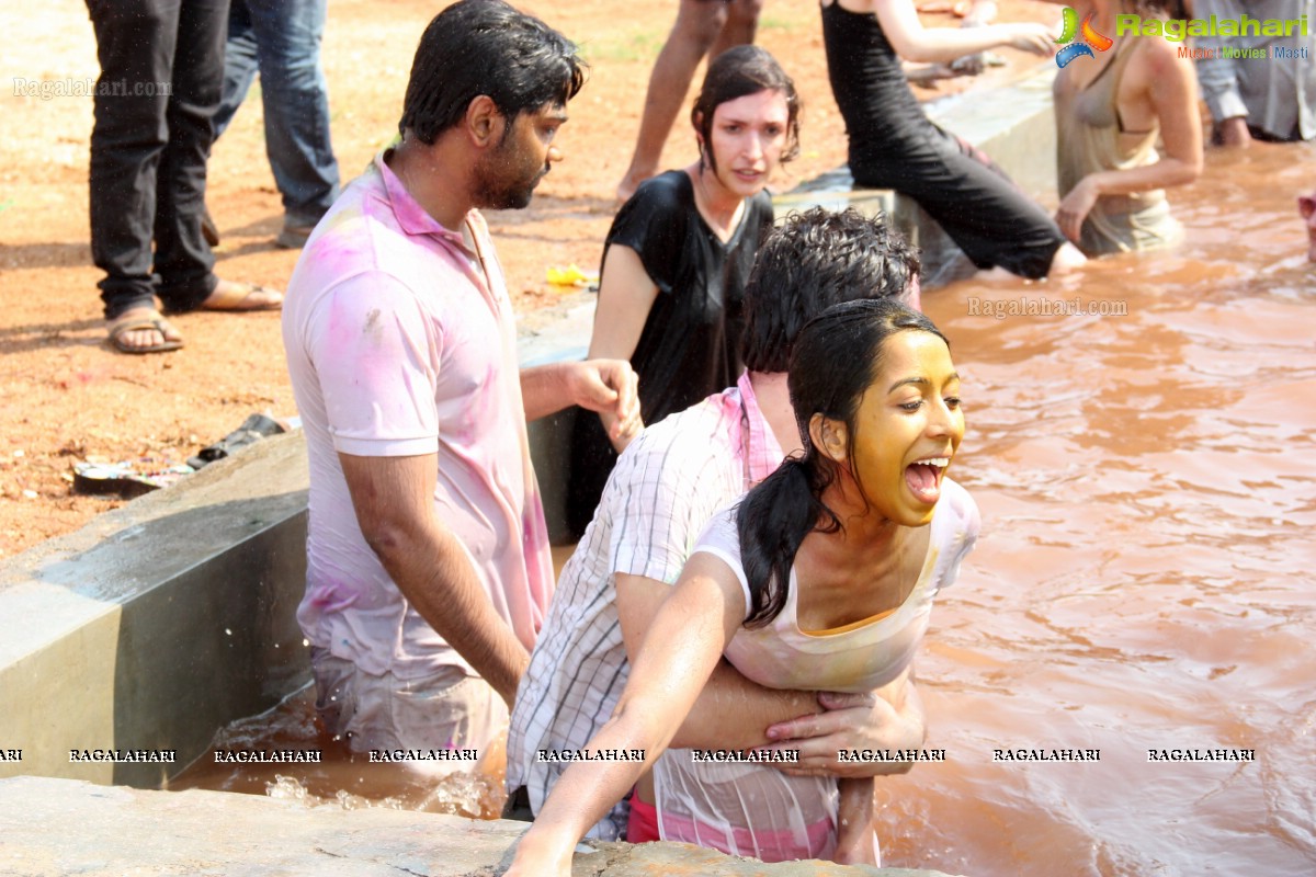 Holi Celebrations 2014 at Bhoot Bungalow, Hyderabad