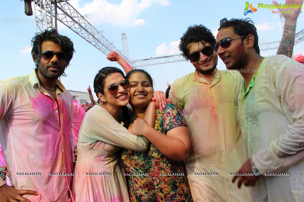 Bam Bam Holi Fest by Bisket and Anup Chandak at Novotel Airport, Hyderabad