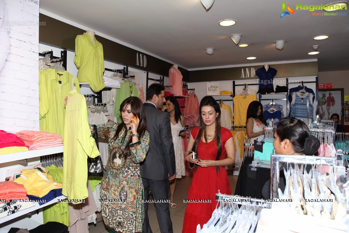 Central Spring Summer 2014 Fashion Showcase, Hyderabad