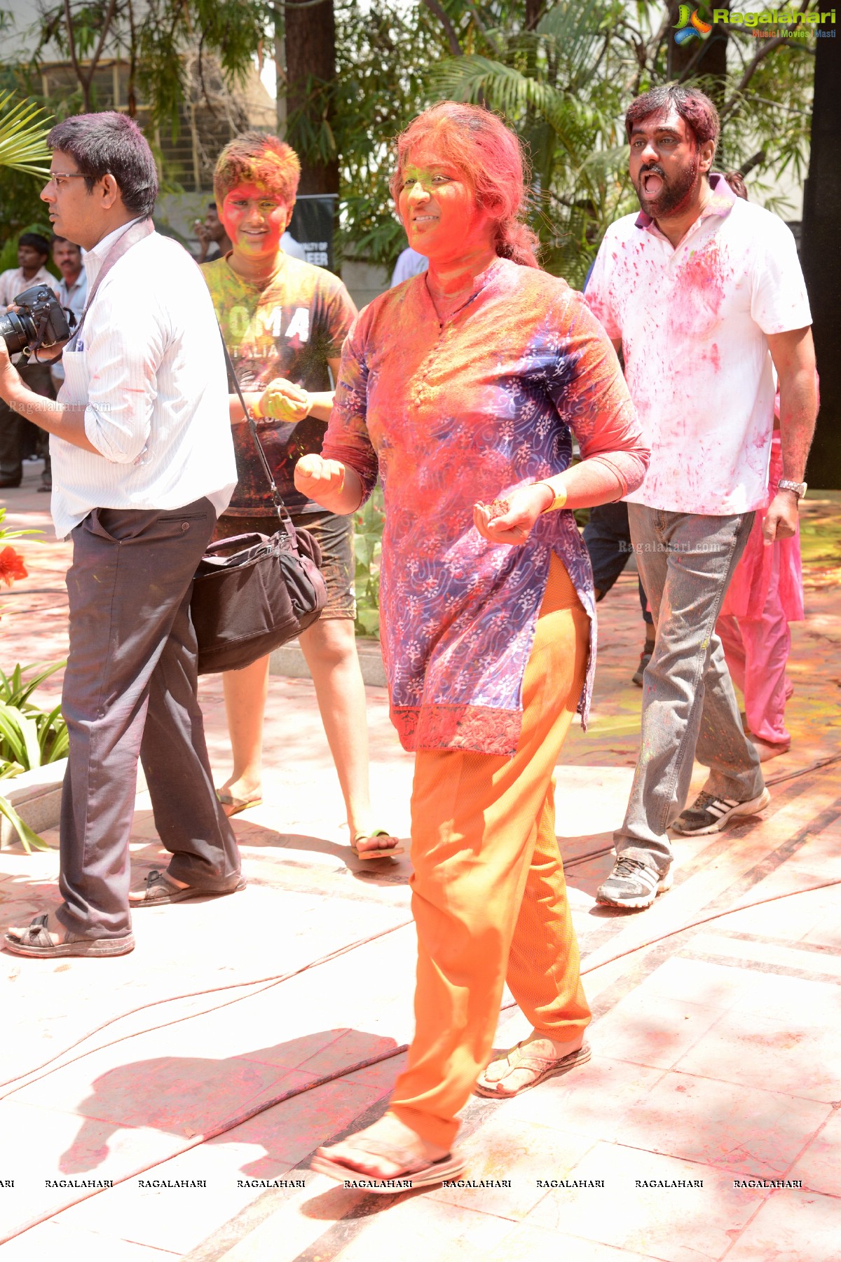 Holi Celebrations 2014 at Hotel Marriott, Hyderabad