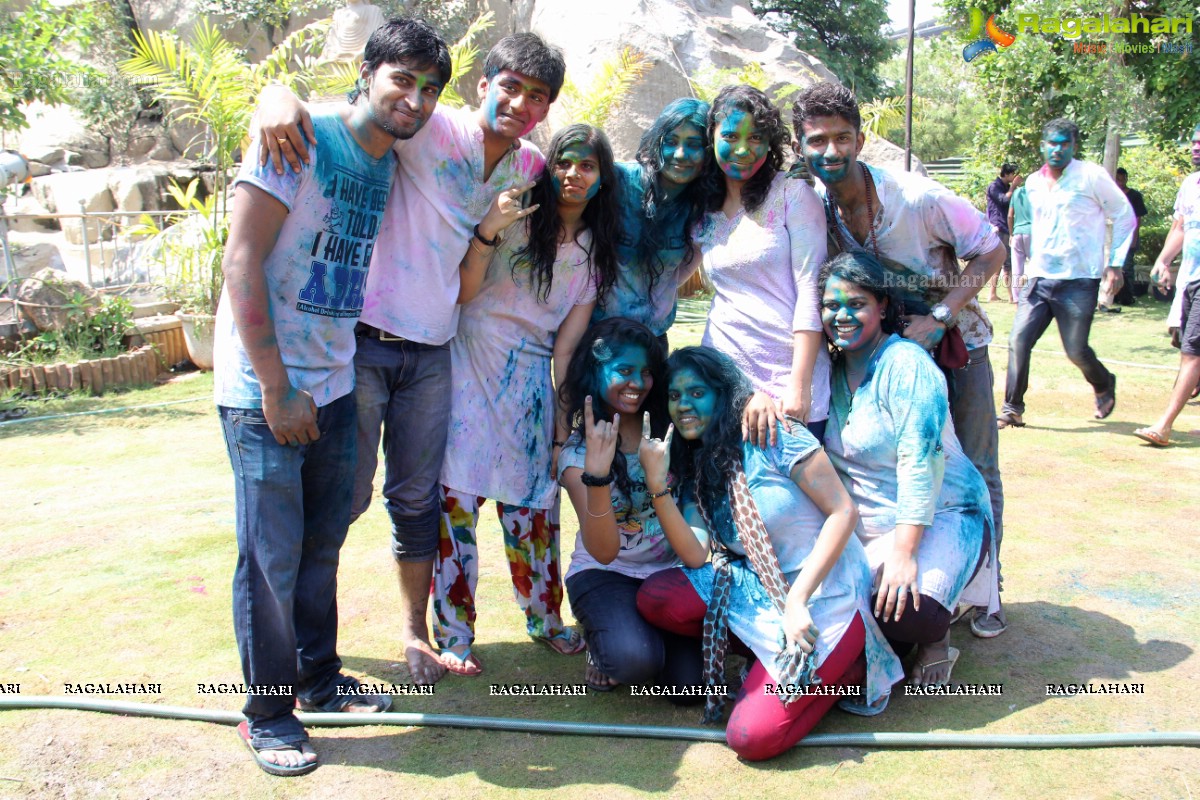 Holi Celebrations 2014 at NTR Gardens, Hyderabad