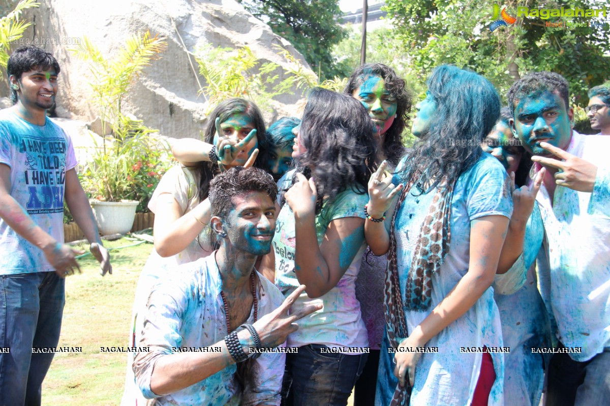 Holi Celebrations 2014 at NTR Gardens, Hyderabad