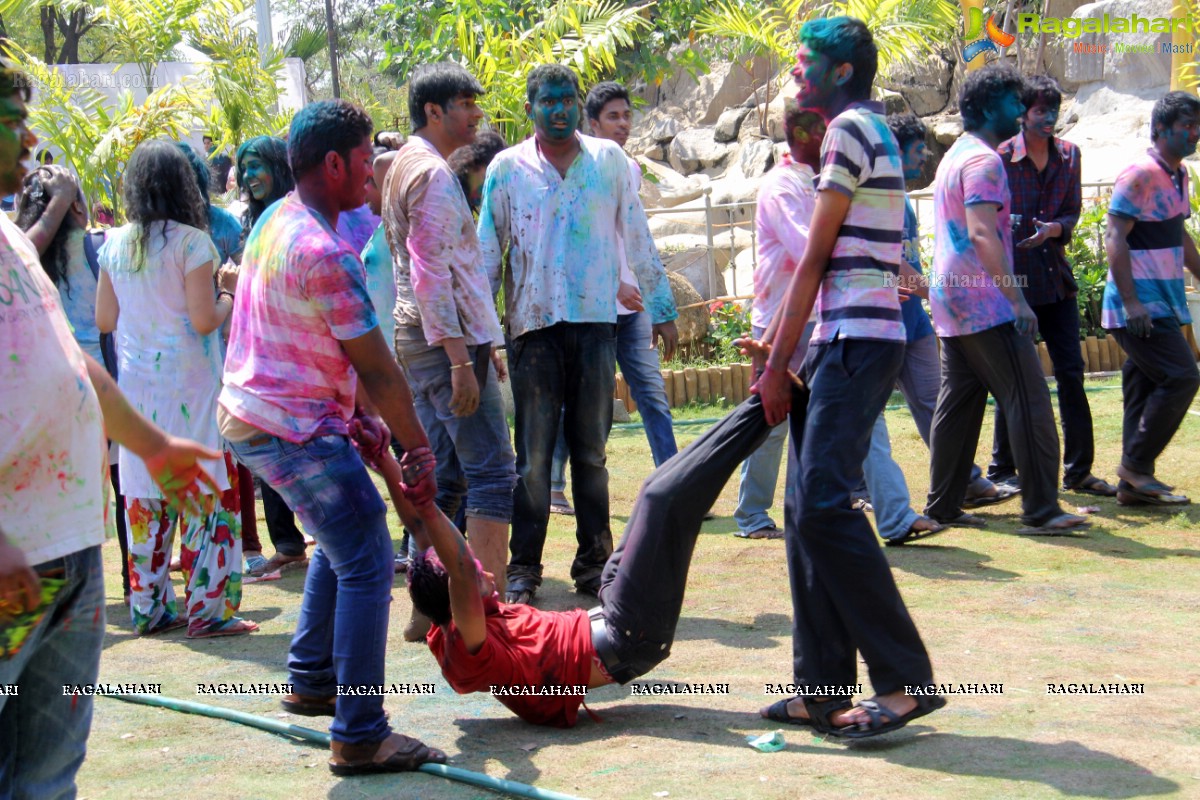 Holi Celebrations 2014 at NTR Gardens, Hyderabad