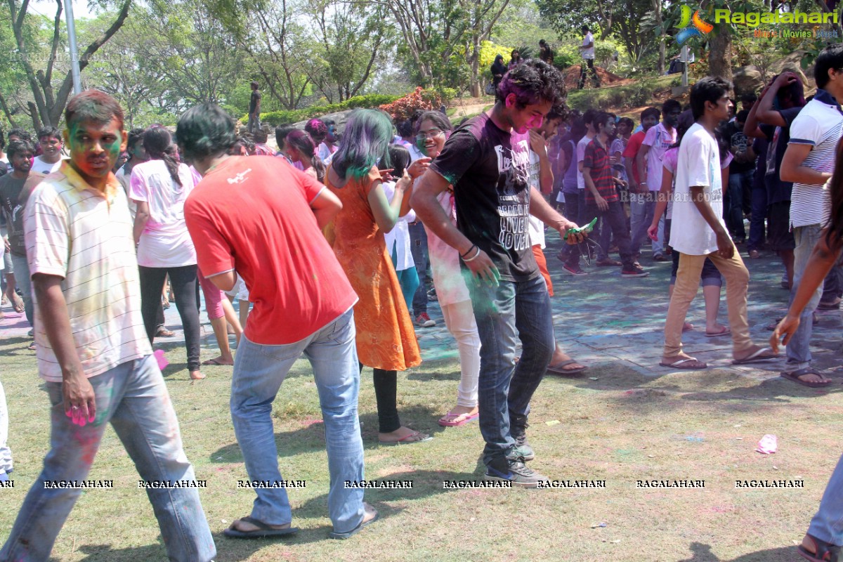 Holi Celebrations 2014 at NTR Gardens, Hyderabad