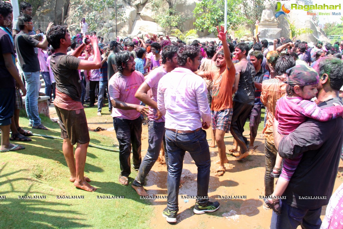 Holi Celebrations 2014 at NTR Gardens, Hyderabad