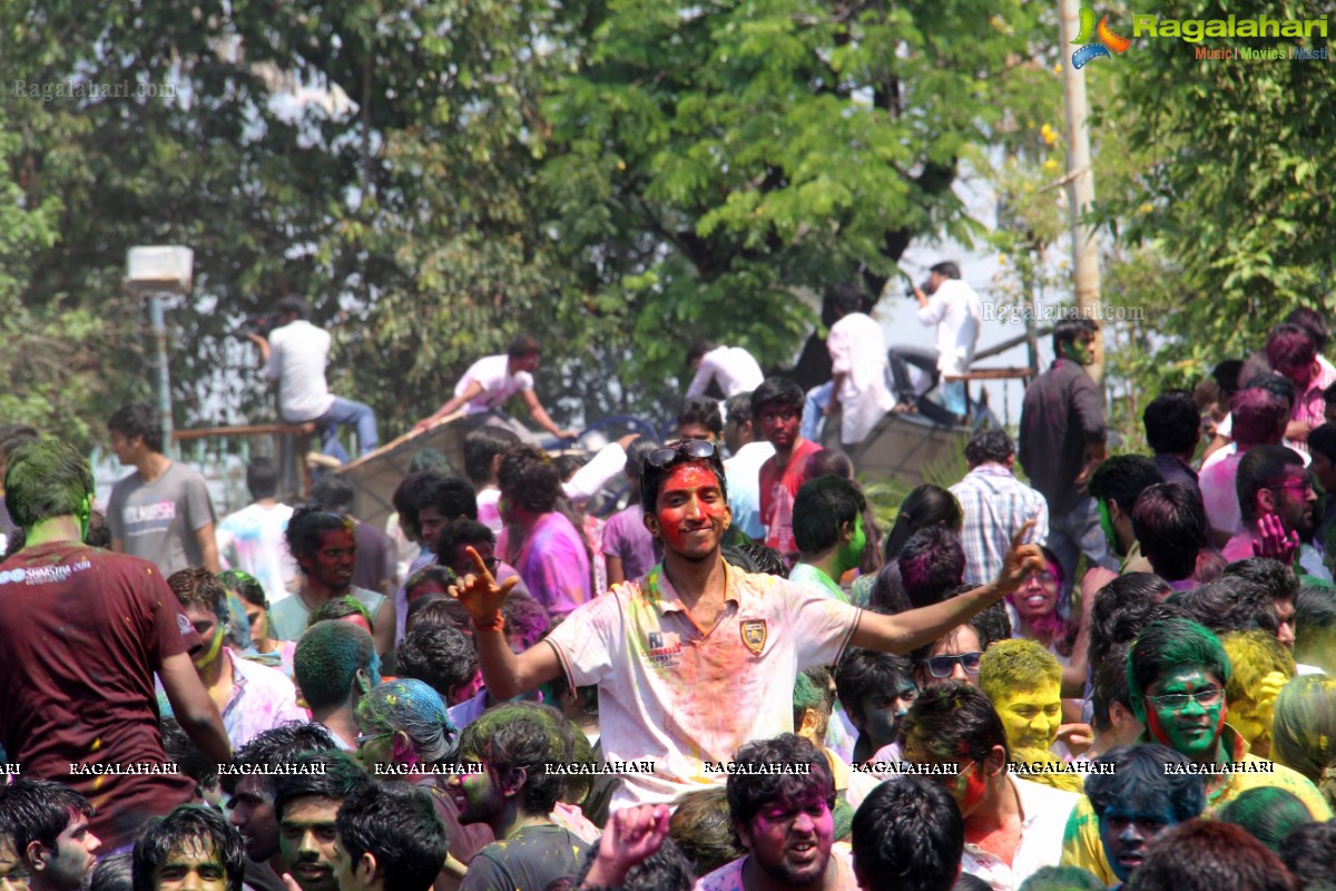 Holi Celebrations 2014 at NTR Gardens, Hyderabad