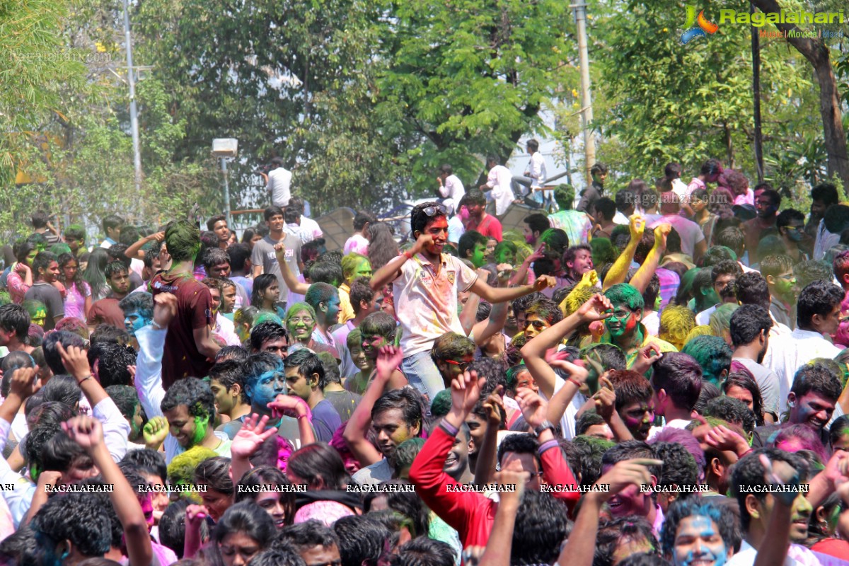 Holi Celebrations 2014 at NTR Gardens, Hyderabad