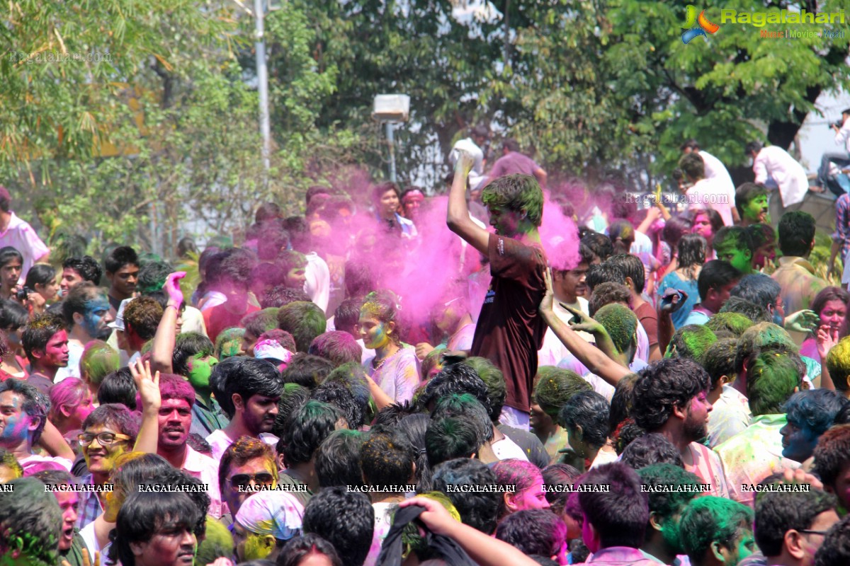 Holi Celebrations 2014 at NTR Gardens, Hyderabad