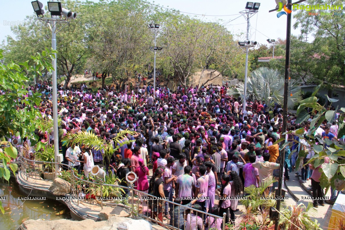 Holi Celebrations 2014 at NTR Gardens, Hyderabad