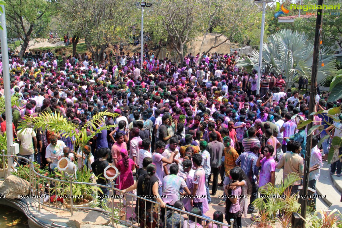 Holi Celebrations 2014 at NTR Gardens, Hyderabad