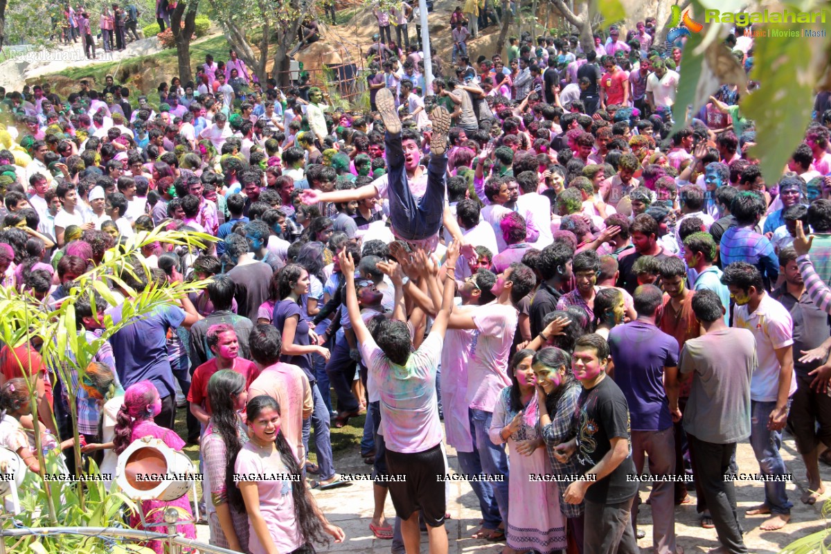 Holi Celebrations 2014 at NTR Gardens, Hyderabad