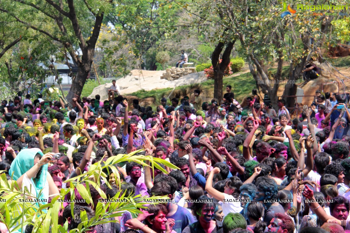 Holi Celebrations 2014 at NTR Gardens, Hyderabad