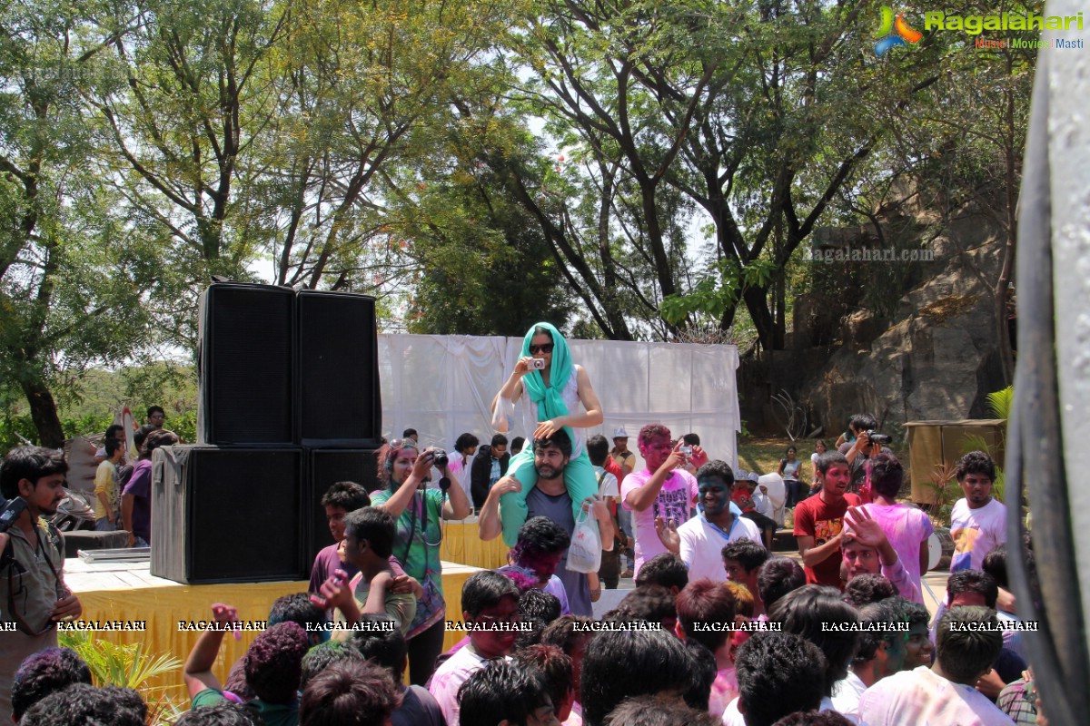 Holi Celebrations 2014 at NTR Gardens, Hyderabad