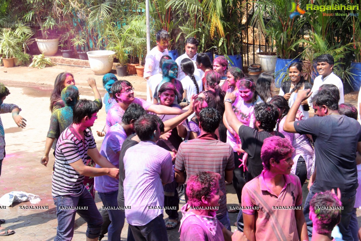 Holi Celebrations 2014 at NTR Gardens, Hyderabad