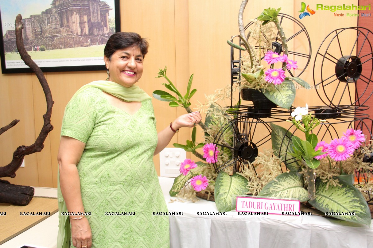 Ohara School of Ikebana: Expo of Ikebana Arrangements