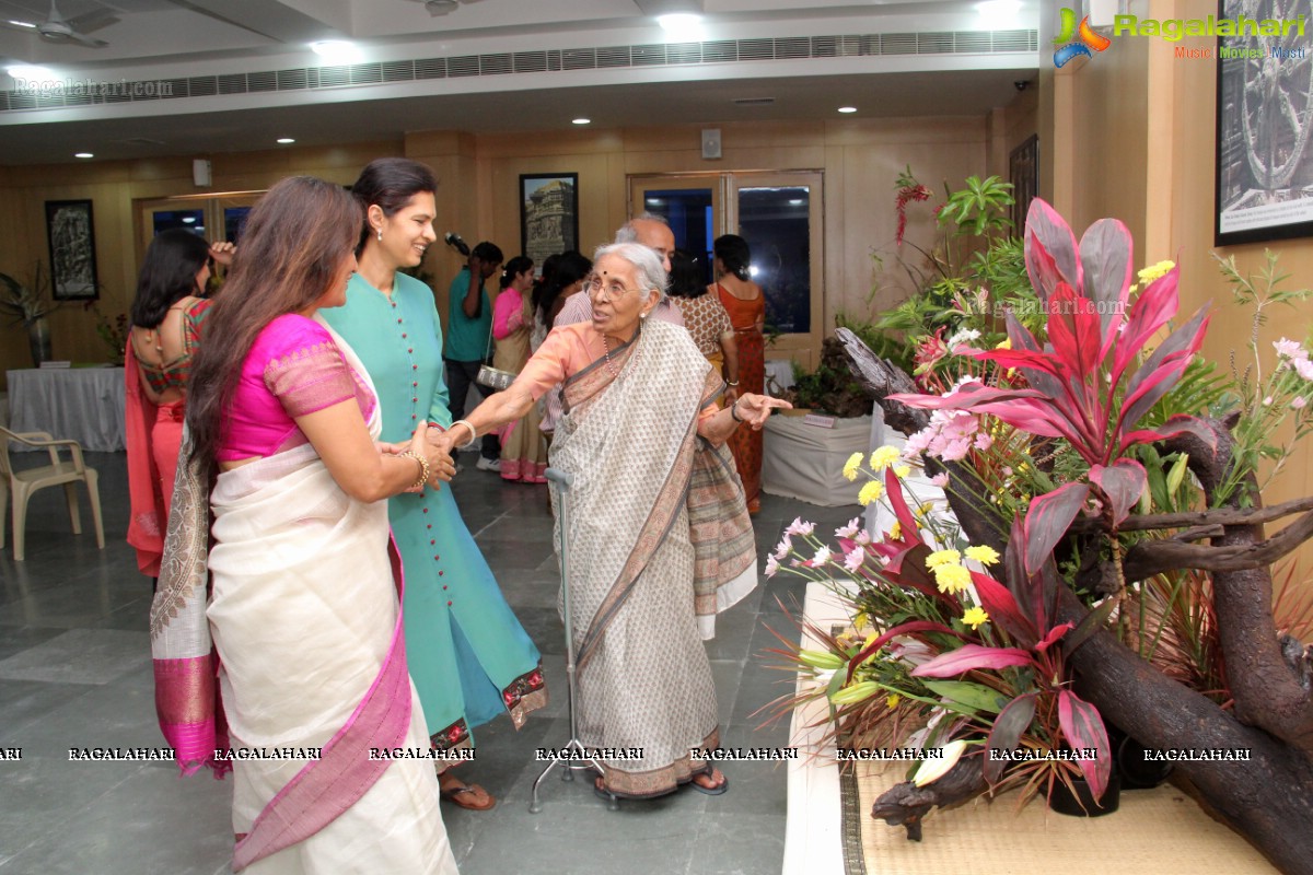 Ohara School of Ikebana: Expo of Ikebana Arrangements