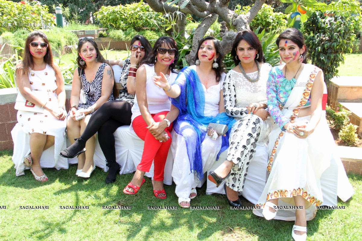 'Phoolon ki Holi' - Kakatiya Ladies Club Holi Celebrations 2014 at ITC Kakatiya, Hyderabad