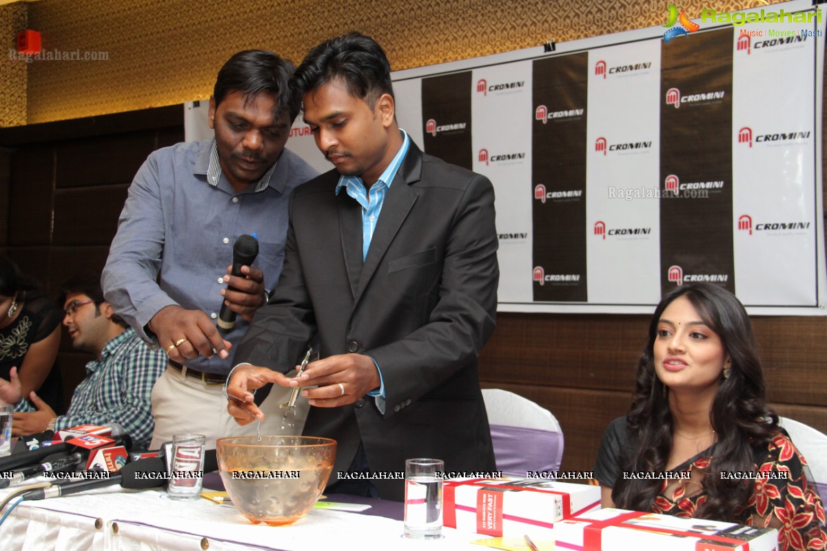 Nikitha Narayan and Sudhakar launches Micromini Mobiles, Hyderabad