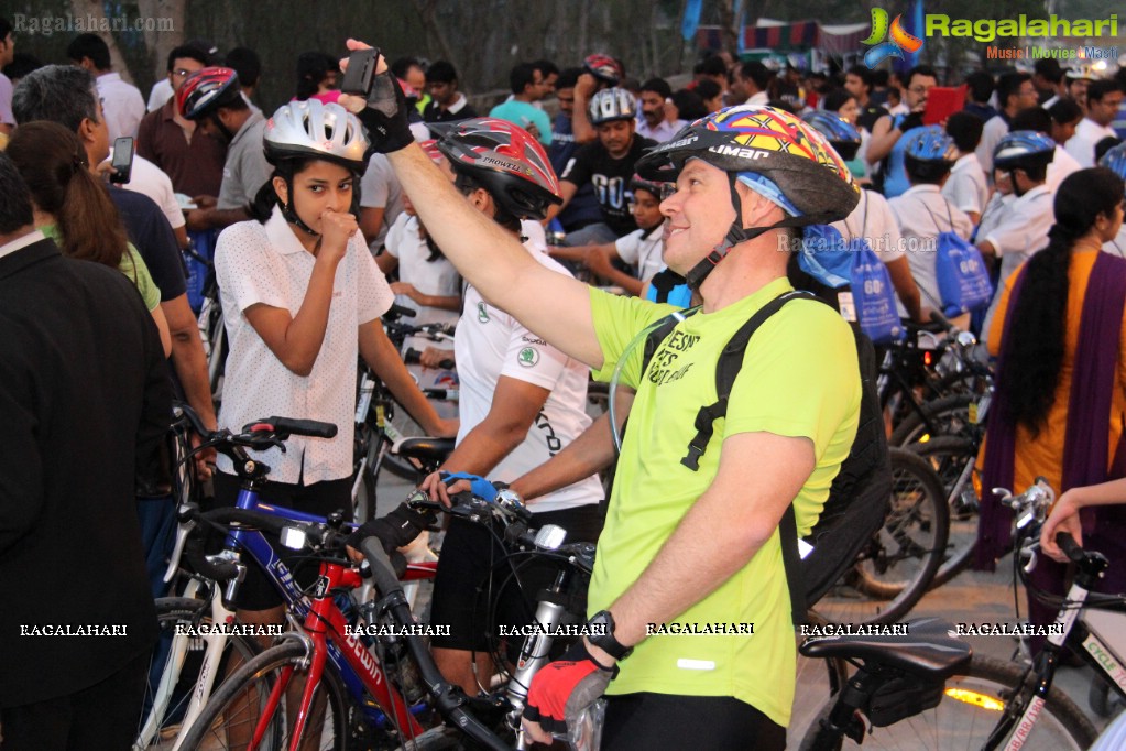 Ram Charan Teja flags off HBC'S 'Eco Friendly Cycle Ride'