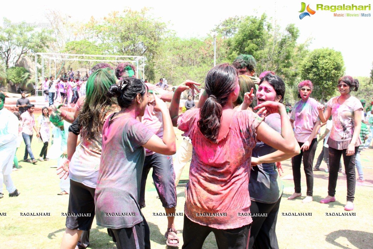 Rang De 2014 - Hyderabad's Biggest Holi Bash