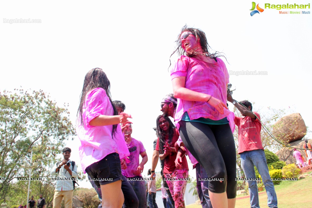 Rang De 2014 - Hyderabad's Biggest Holi Bash