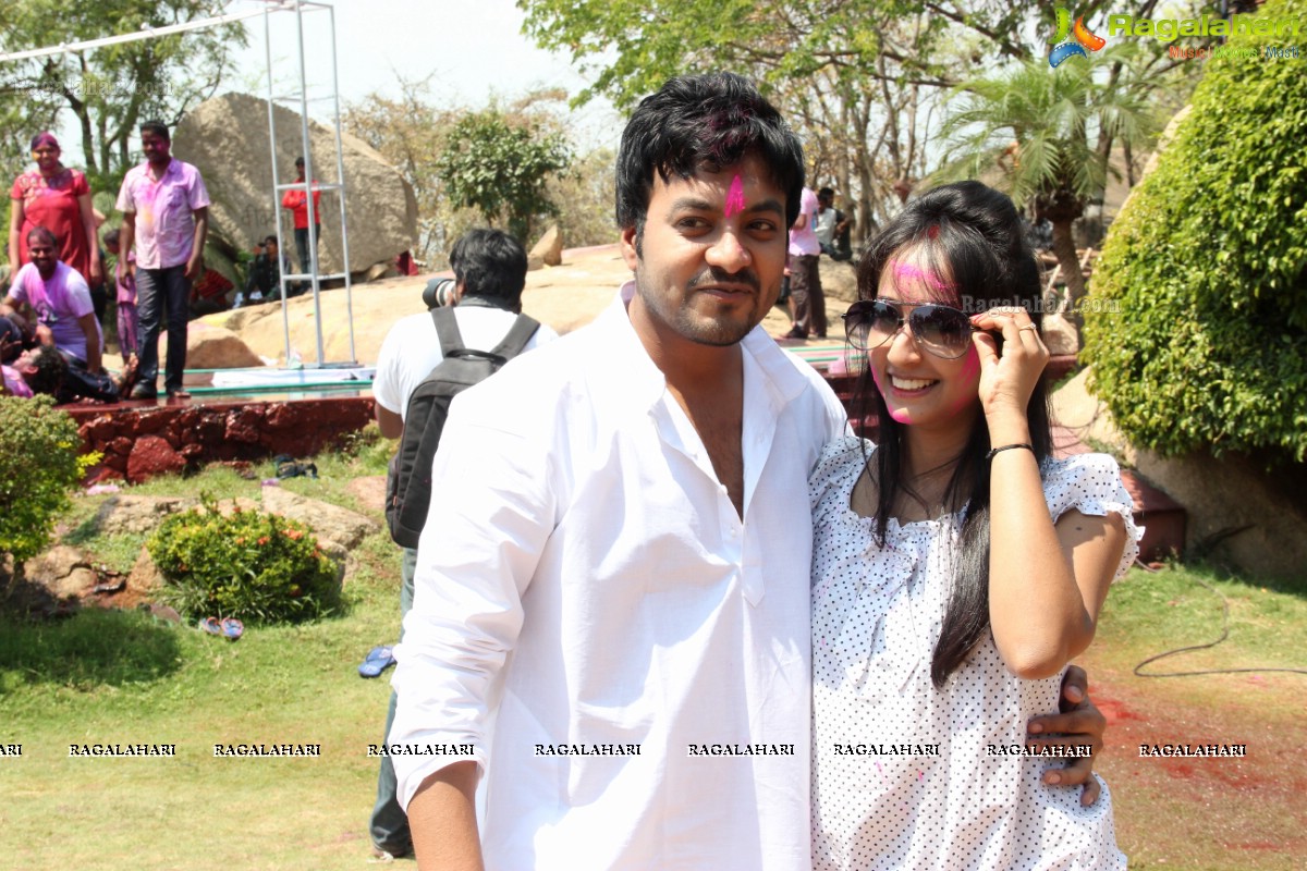 Rang De 2014 - Hyderabad's Biggest Holi Bash