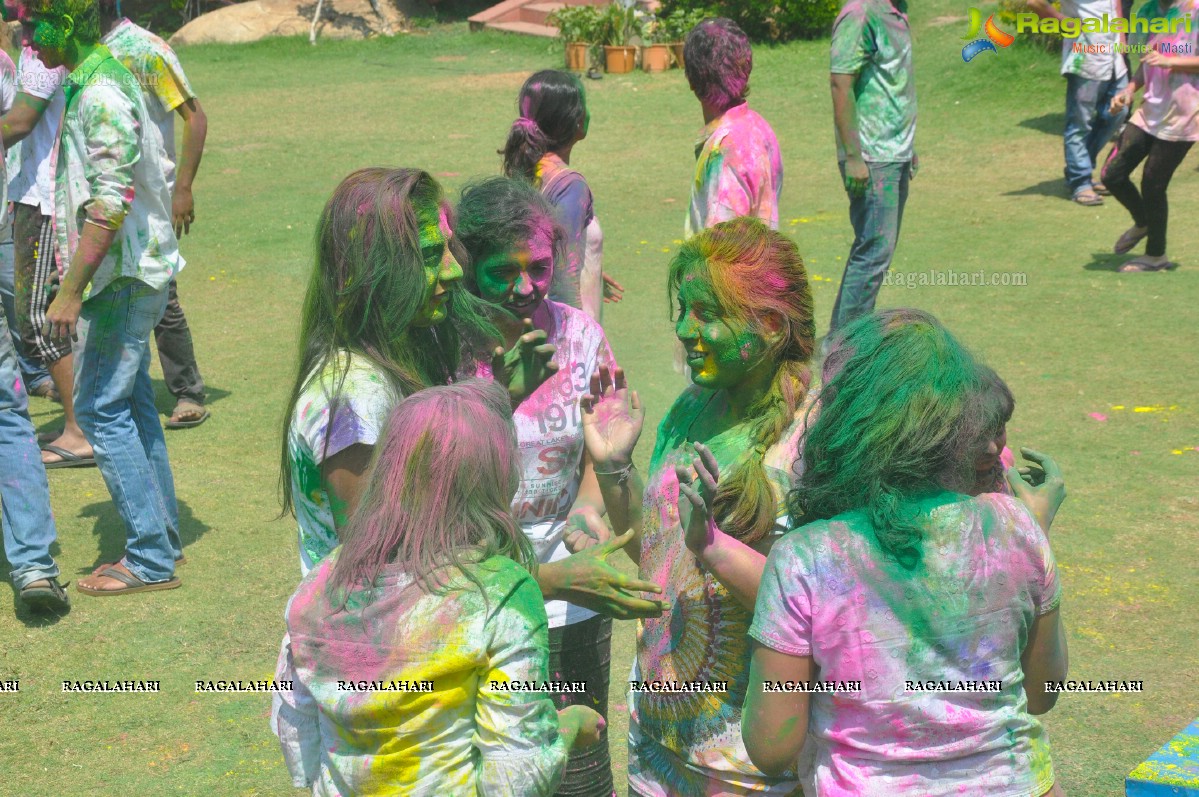 Rang De 2014 - Hyderabad's Biggest Holi Bash