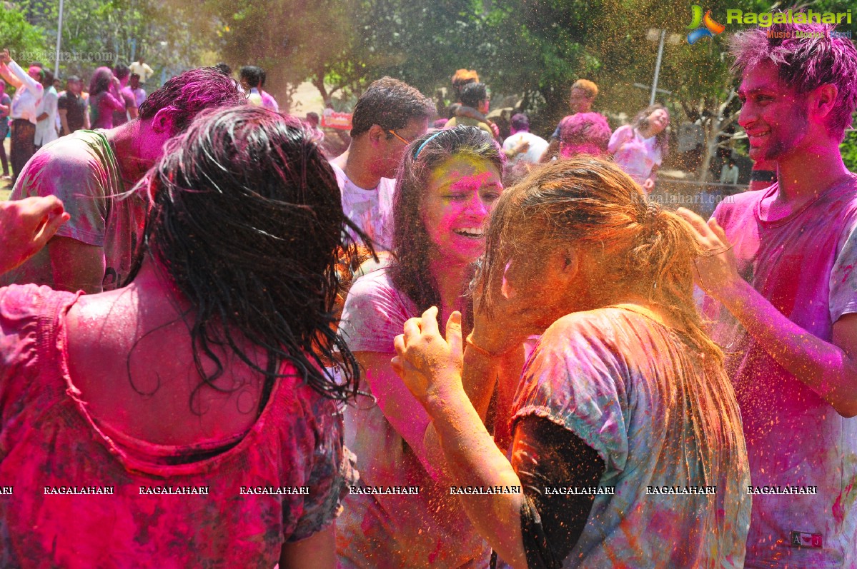 Rang De 2014 - Hyderabad's Biggest Holi Bash