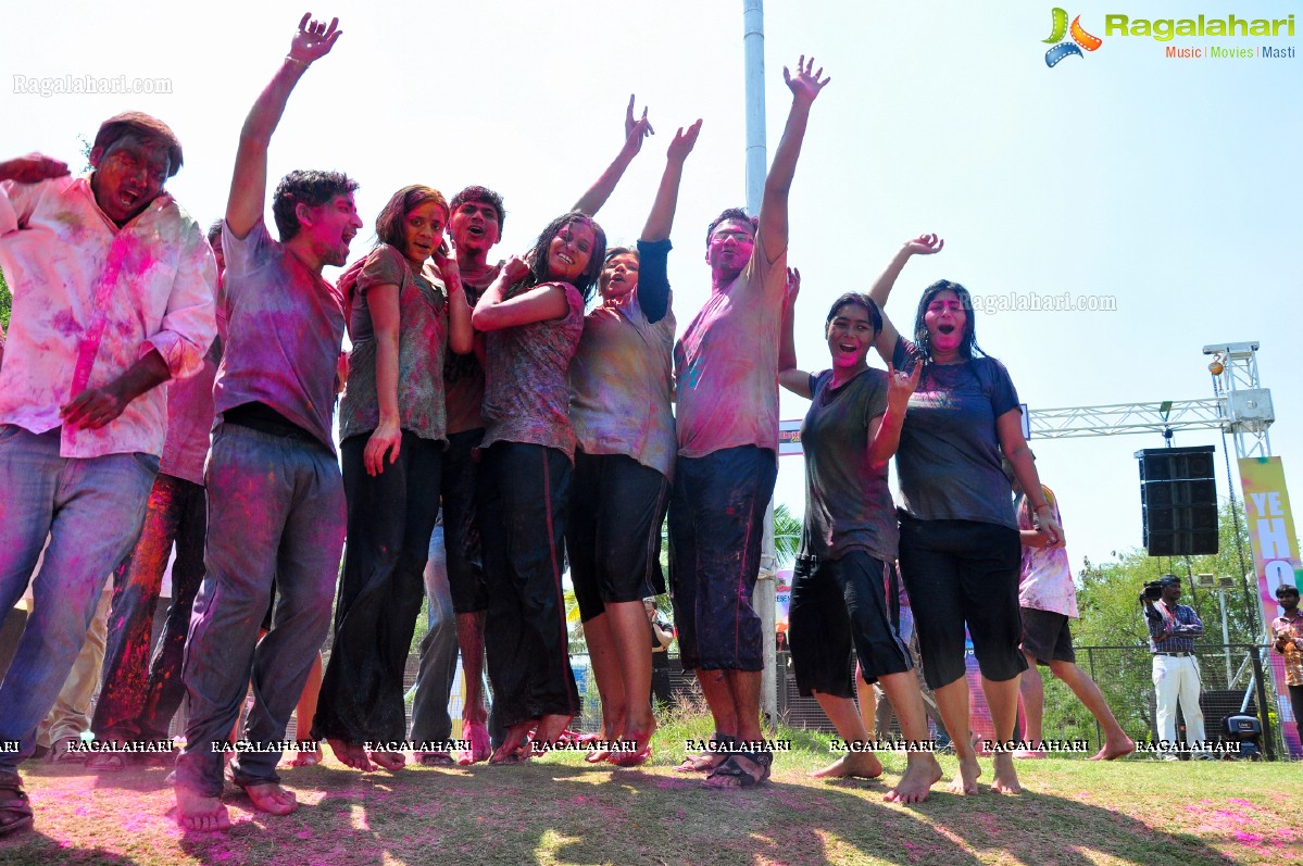 Rang De 2014 - Hyderabad's Biggest Holi Bash