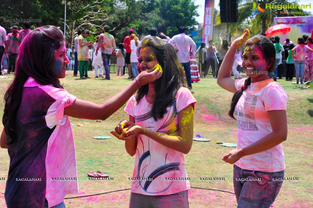 Rang De 2014 - Hyderabad's Biggest Holi Bash