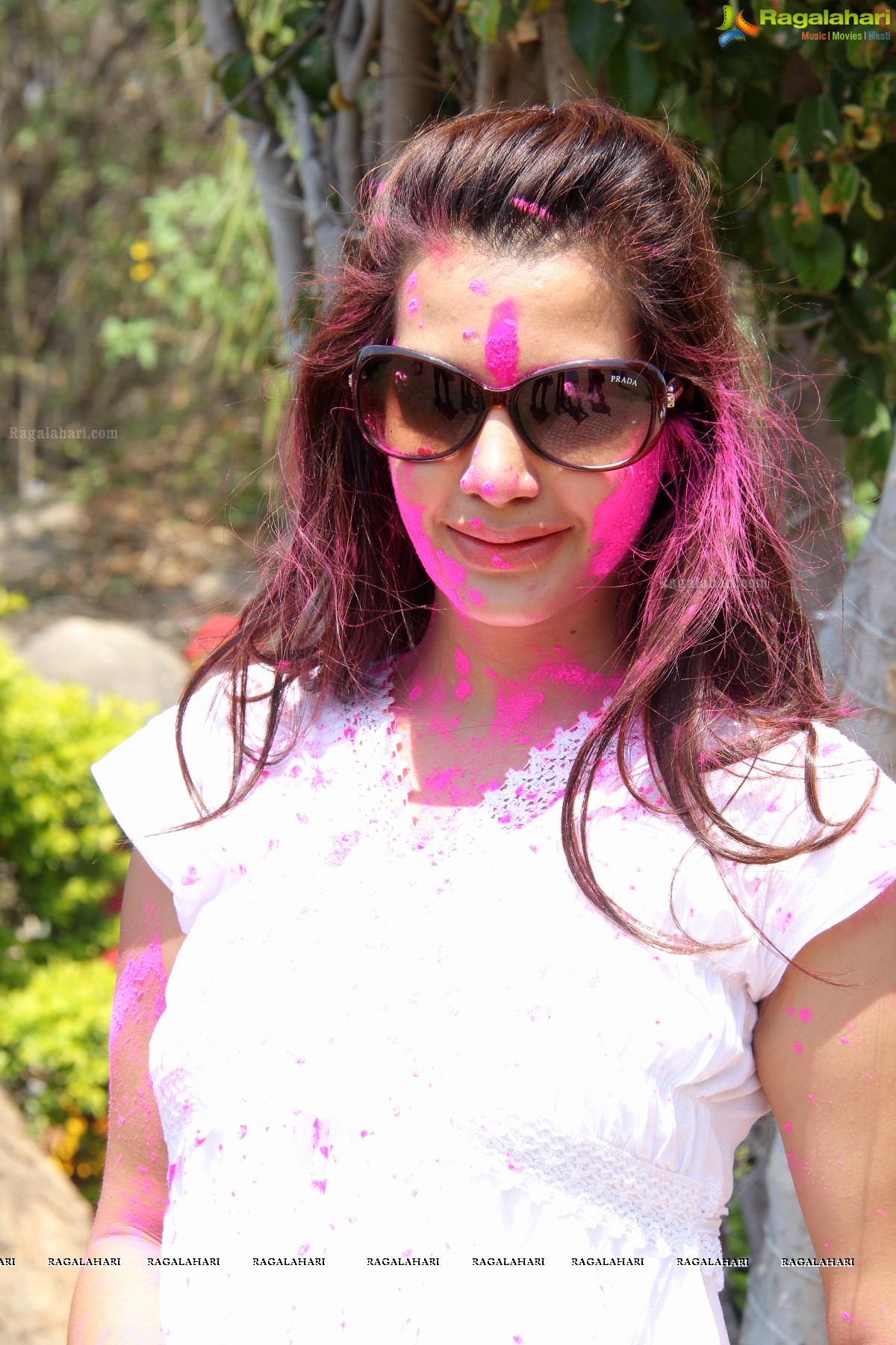 Rang De 2014 - Hyderabad's Biggest Holi Bash