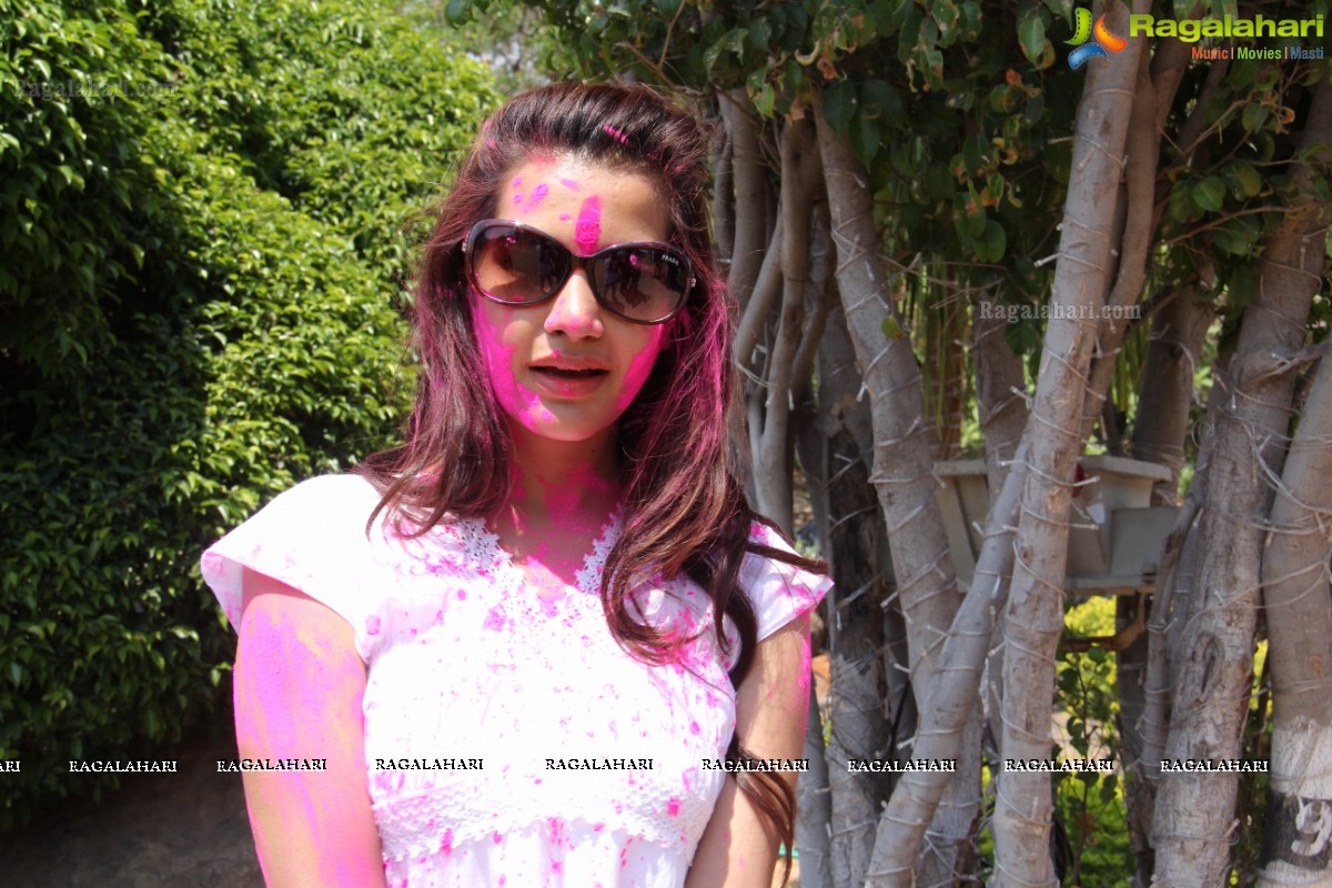 Rang De 2014 - Hyderabad's Biggest Holi Bash