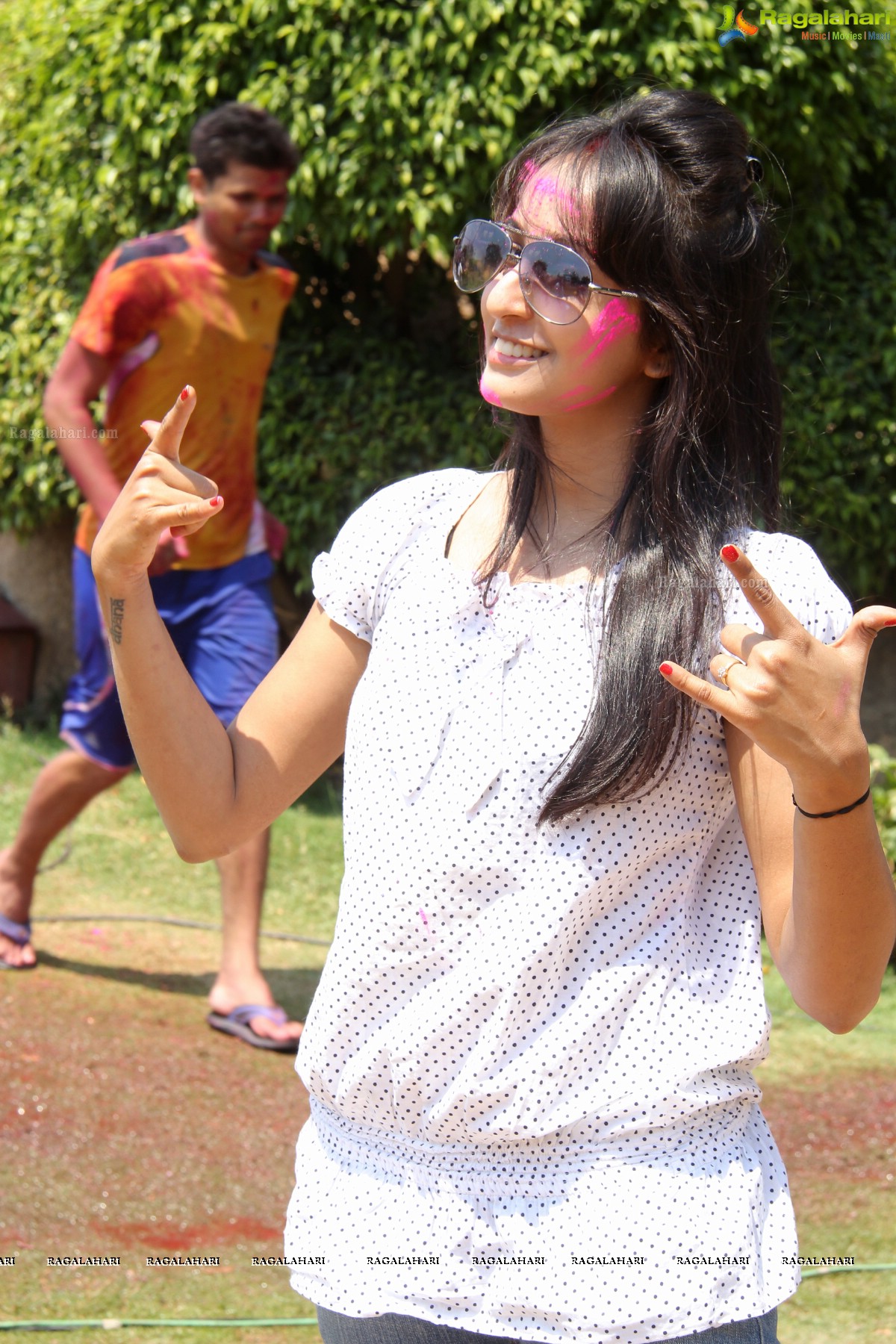 Rang De 2014 - Hyderabad's Biggest Holi Bash