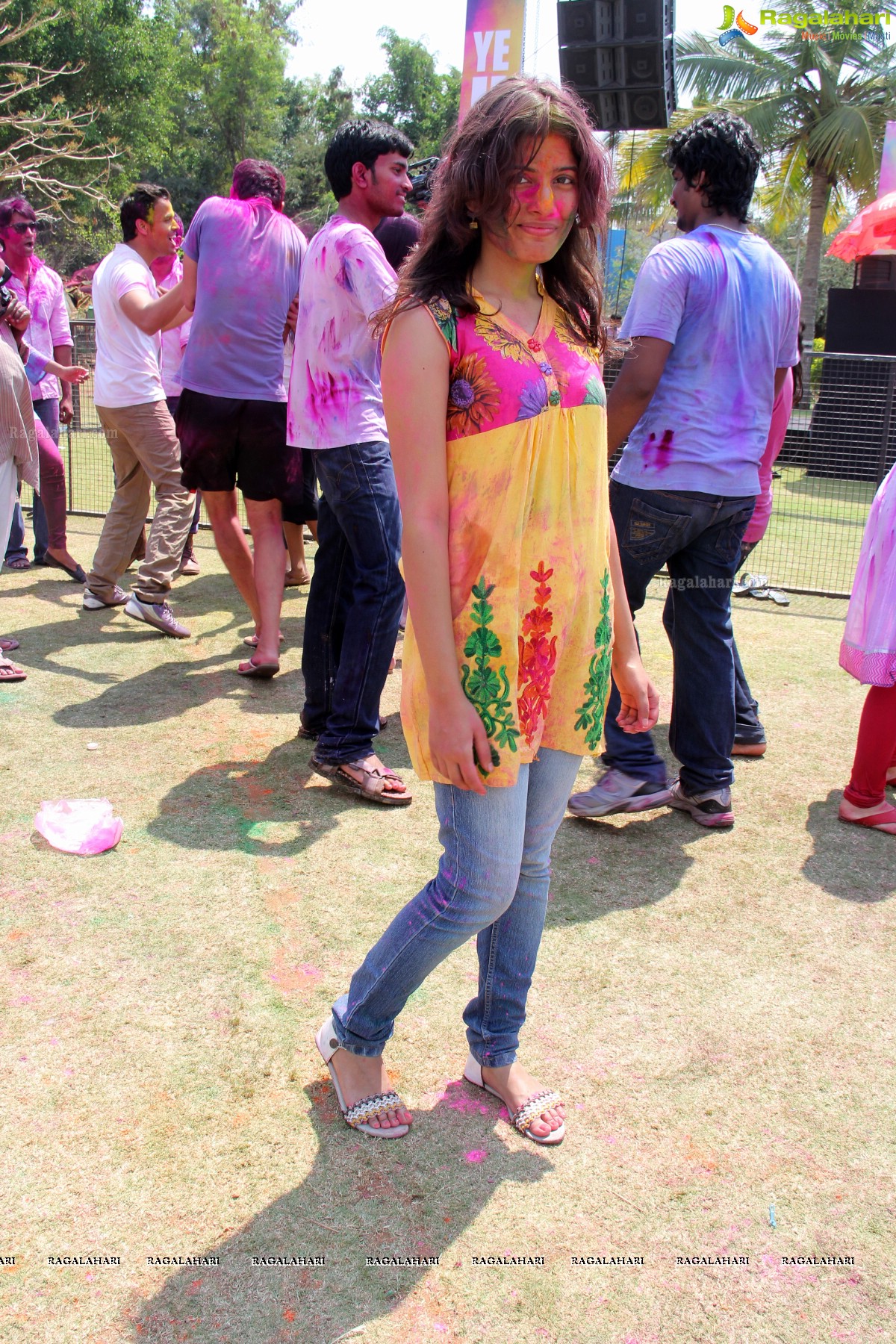 Rang De 2014 - Hyderabad's Biggest Holi Bash