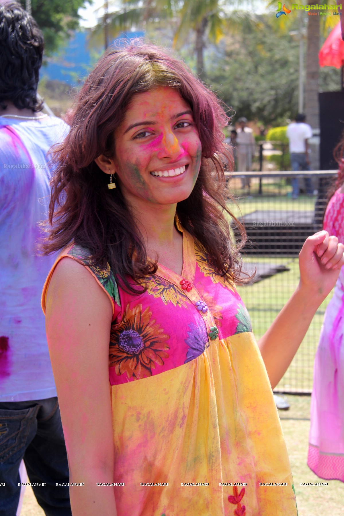 Rang De 2014 - Hyderabad's Biggest Holi Bash