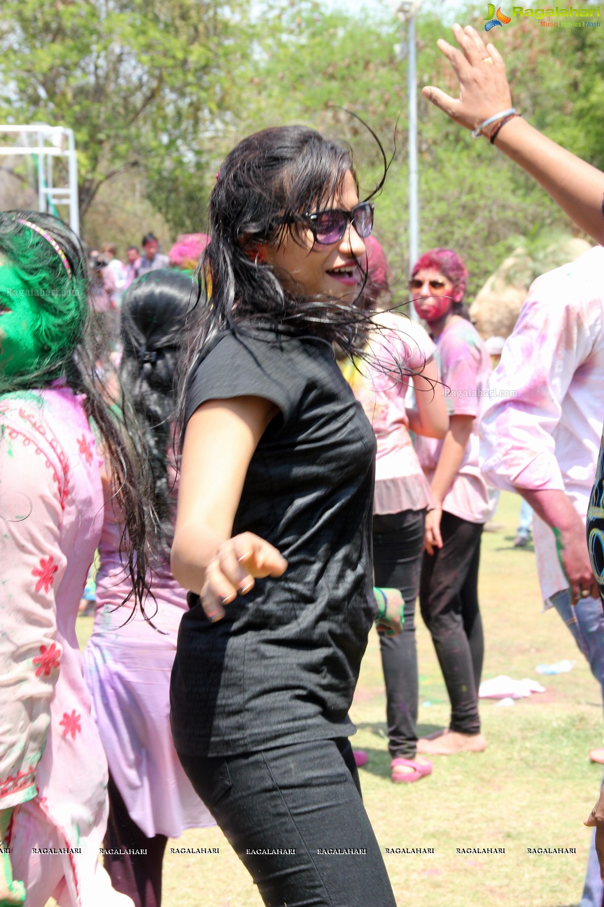 Rang De 2014 - Hyderabad's Biggest Holi Bash