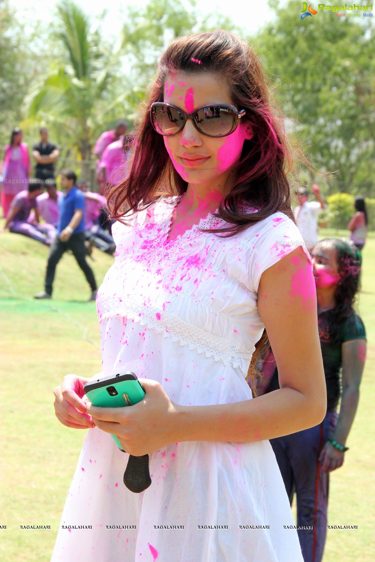 Rang De 2014 - Hyderabad's Biggest Holi Bash