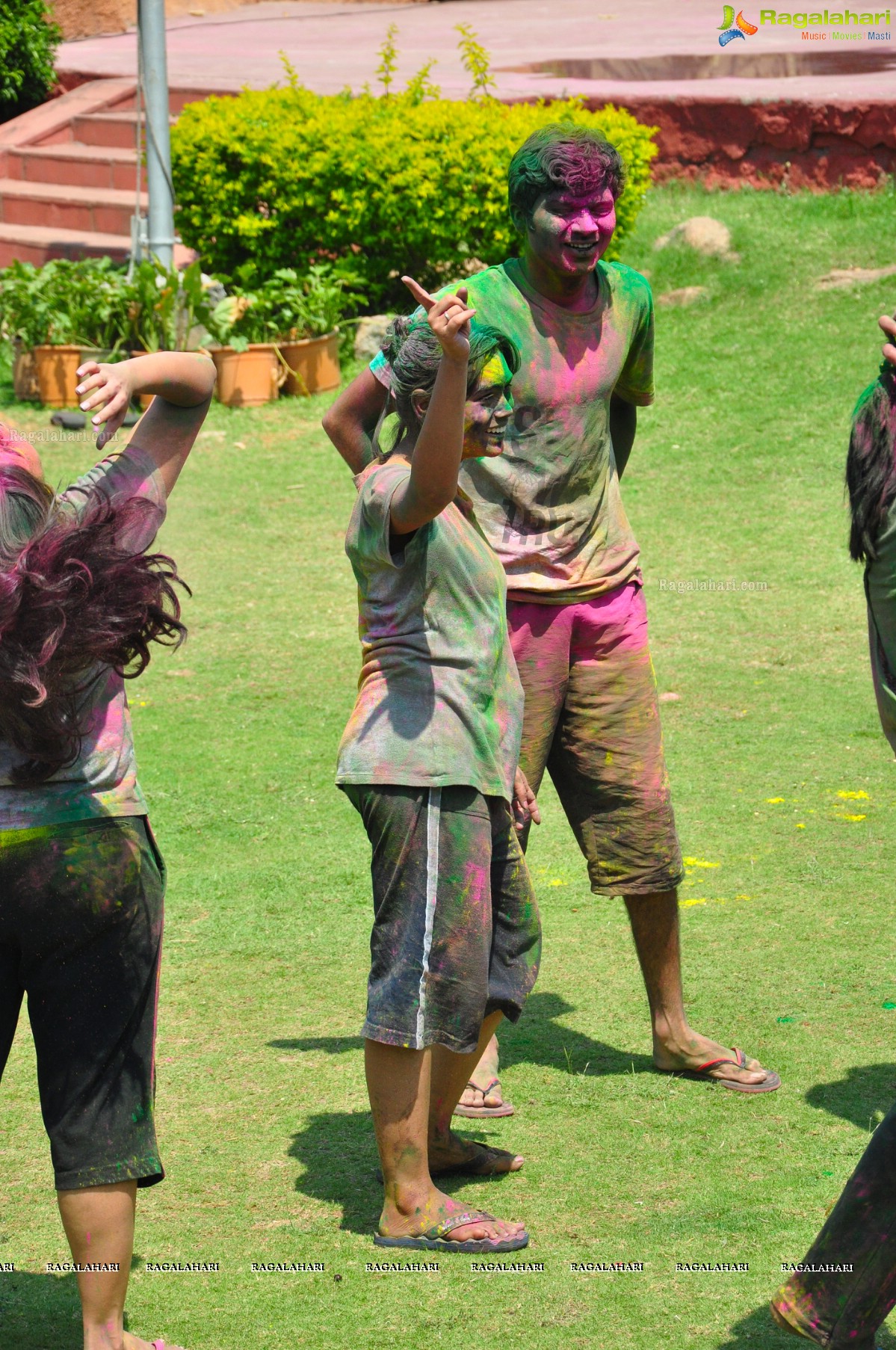 Rang De 2014 - Hyderabad's Biggest Holi Bash