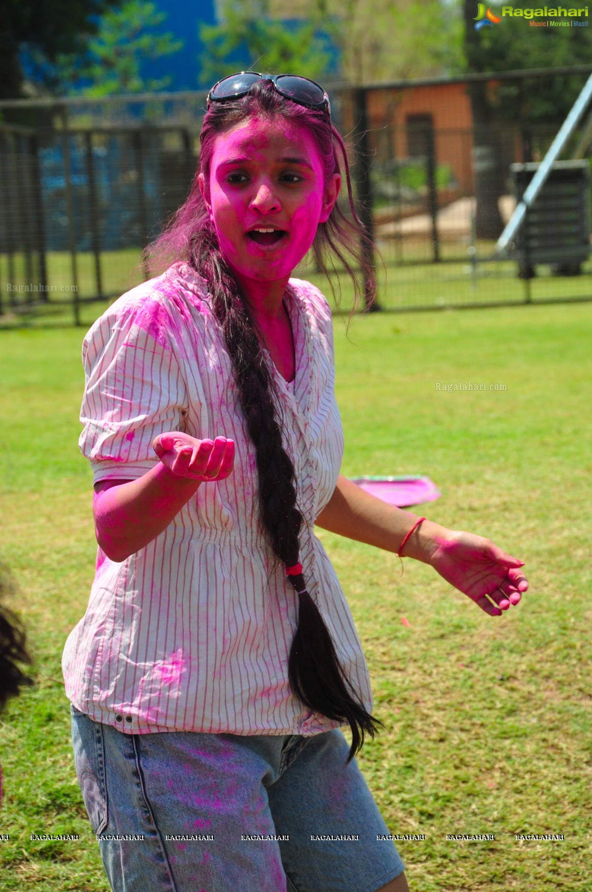 Rang De 2014 - Hyderabad's Biggest Holi Bash