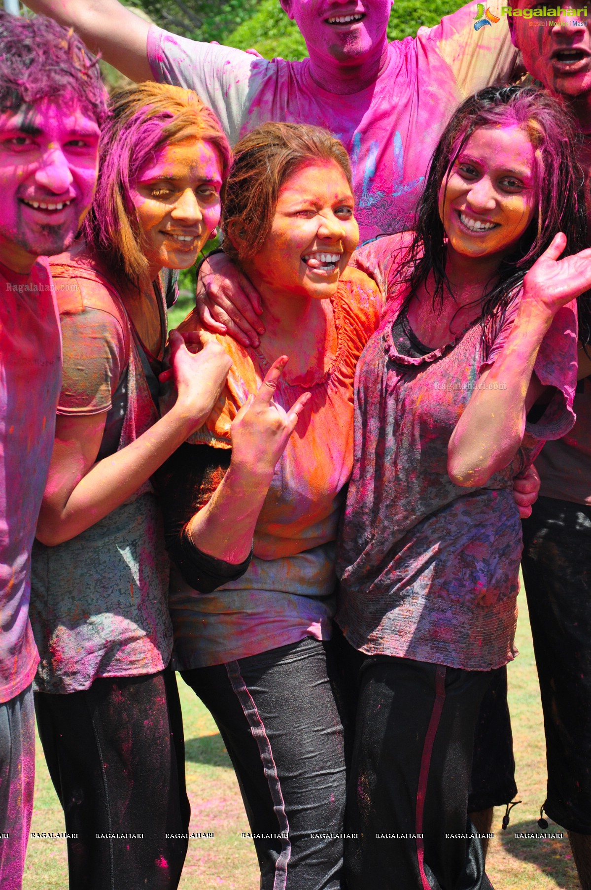 Rang De 2014 - Hyderabad's Biggest Holi Bash