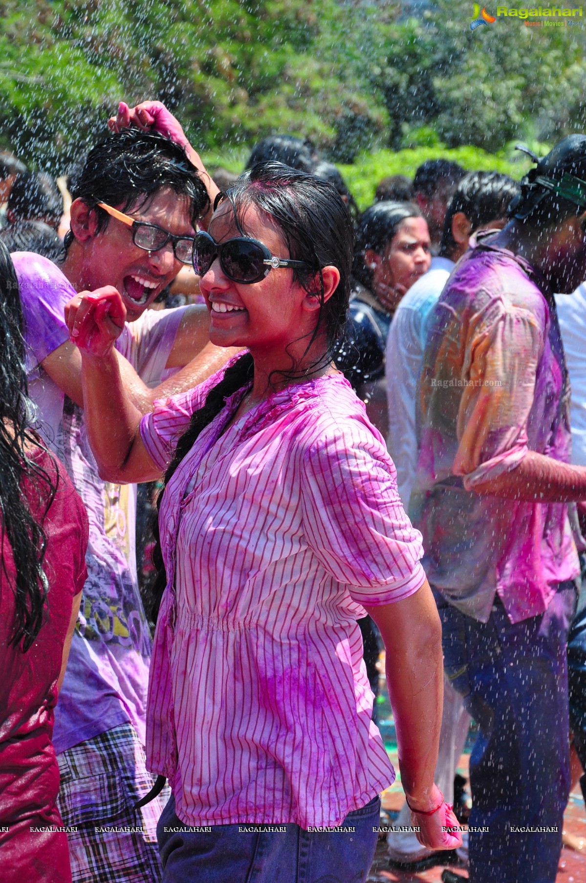 Rang De 2014 - Hyderabad's Biggest Holi Bash