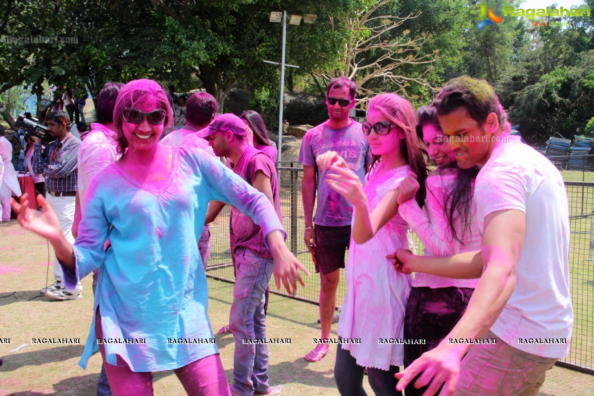 Rang De 2014 - Hyderabad's Biggest Holi Bash